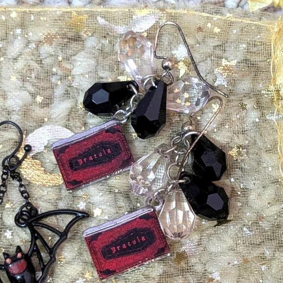 dracula earring bundle - Picture 3 of 3